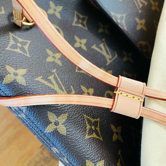 SOLD on EMT Louis Vuitton Neverfull MM - Picture 4 of 11